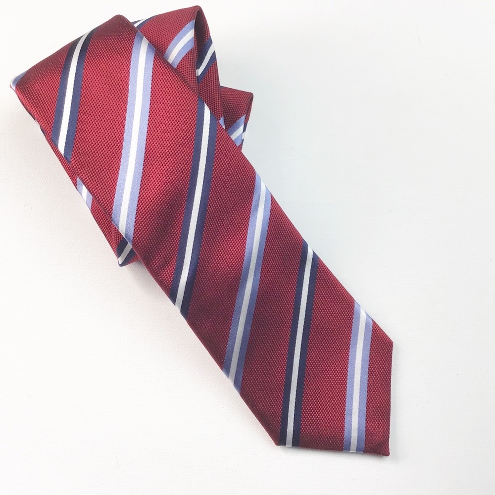 Charles Tyrwhitt | 100% Silk Red & Blue Striped Tie